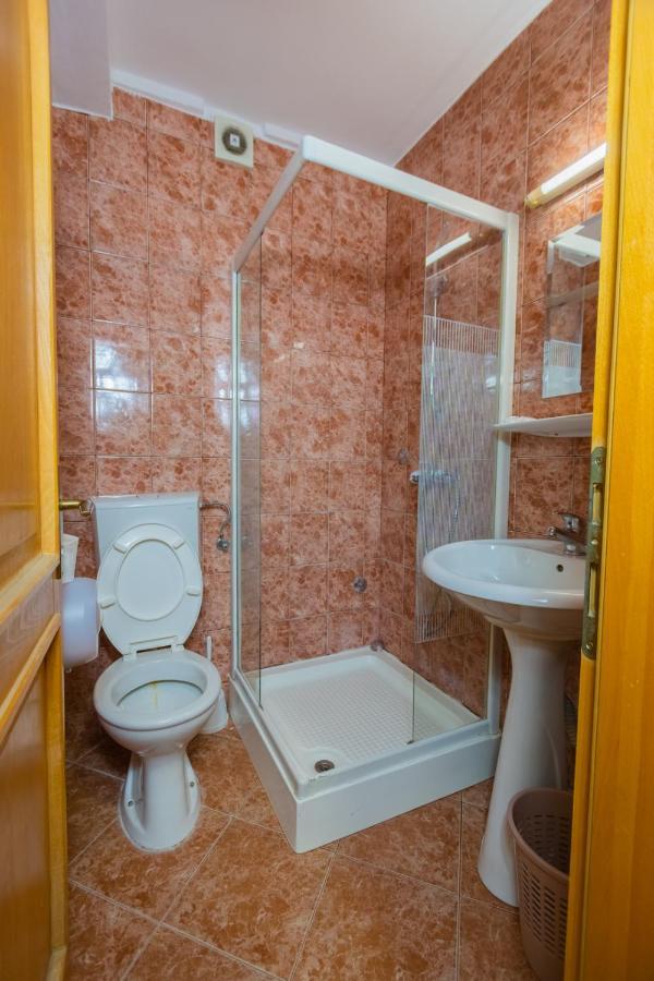 Guesthouse Lovcen Kotor Exterior photo