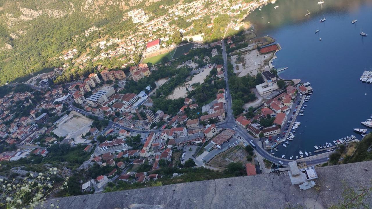 Guesthouse Lovcen Kotor Exterior photo