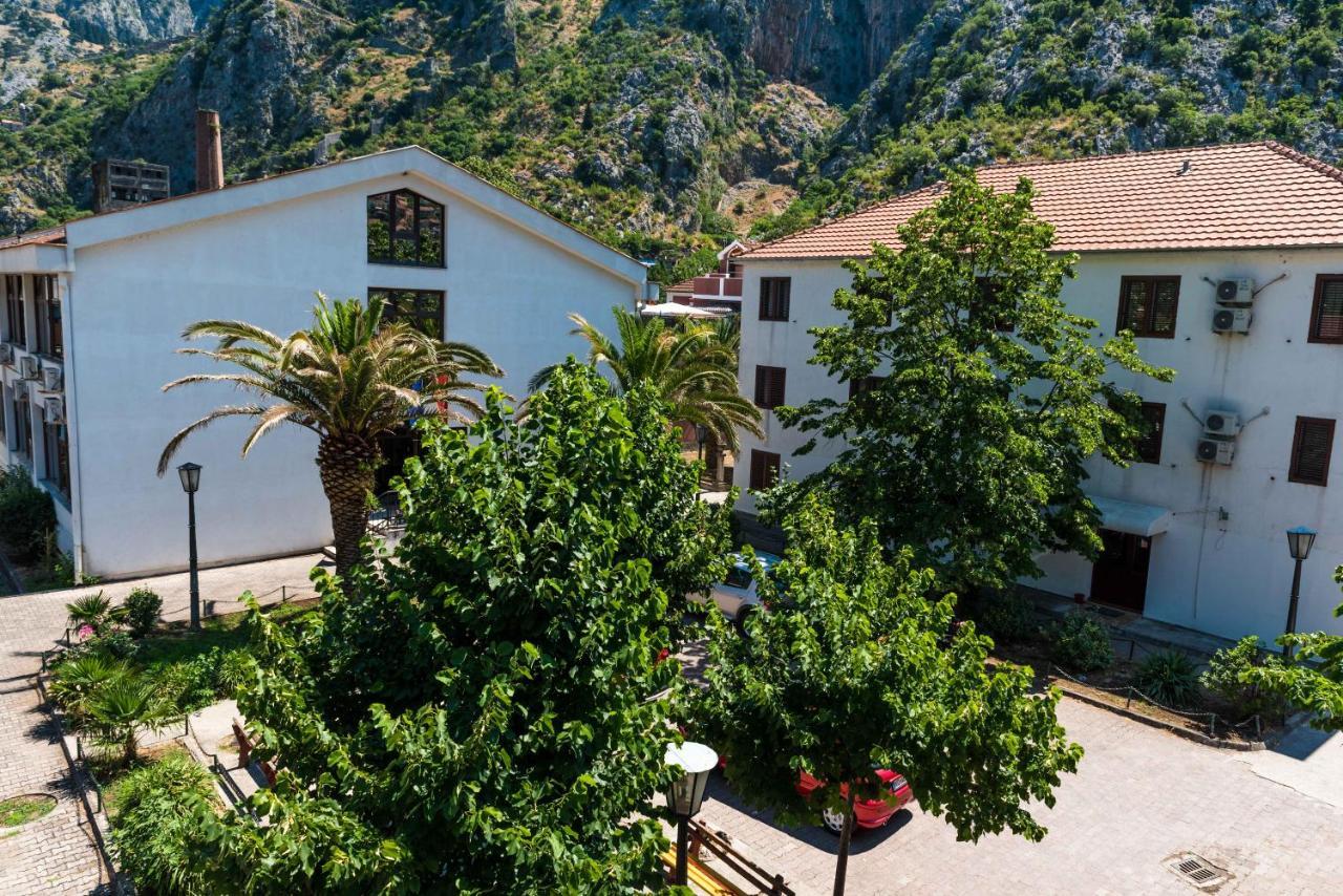 Guesthouse Lovcen Kotor Exterior photo